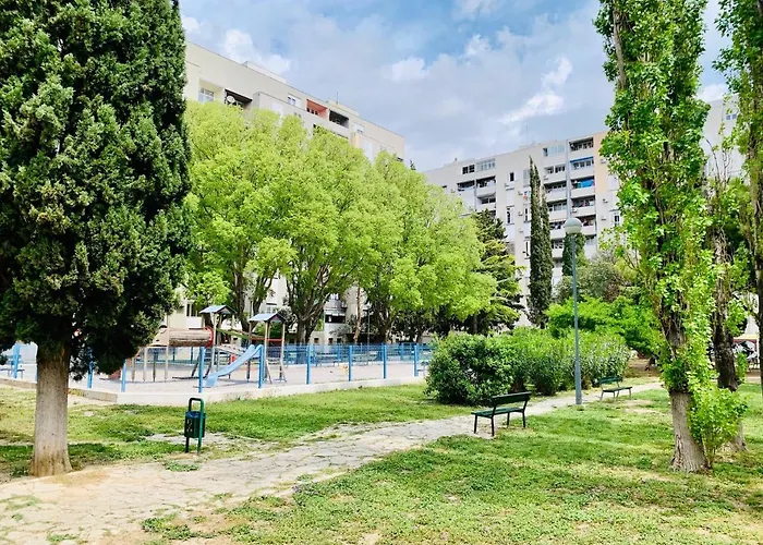 The L Place By Right Place Split